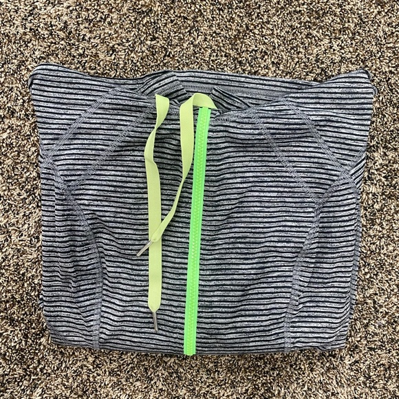 Lukka zip up jacket - Picture 2 of 4